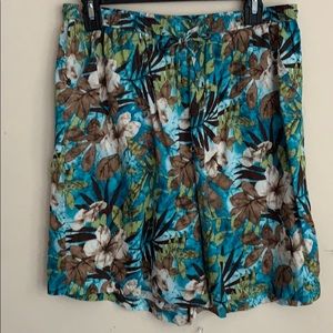 JM Petite Collection floral shorts